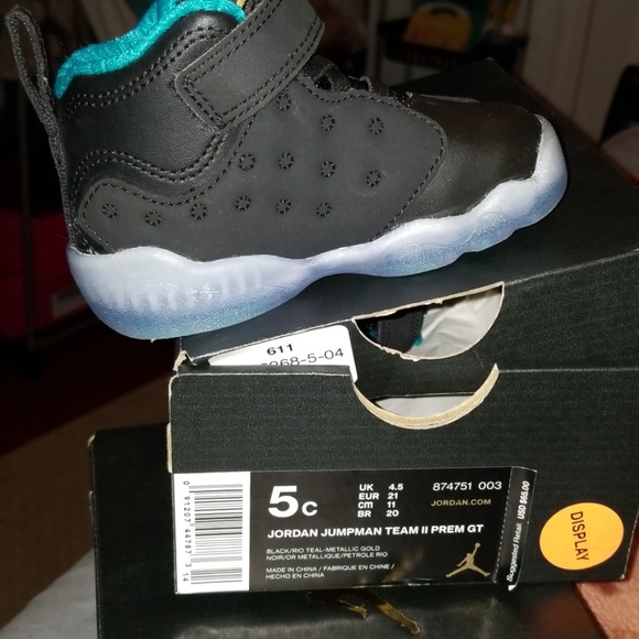 Kids Sneaker - Picture 1 of 1